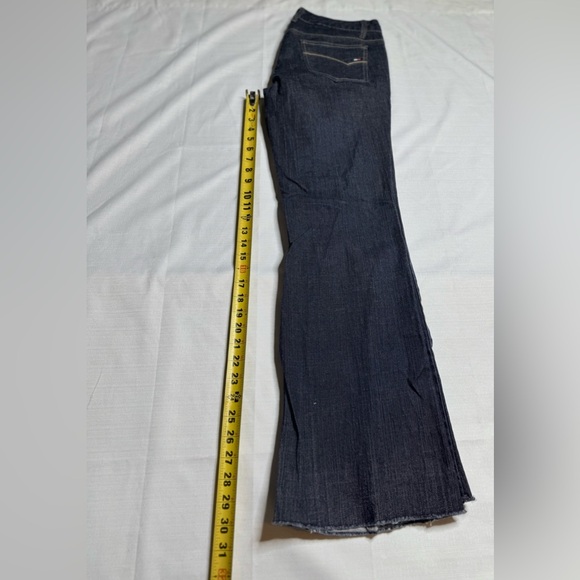 Tommy Hilfiger Women’s Freedom 10R Raw Hem Bootcut Denim Jeans - Picture 8 of 10